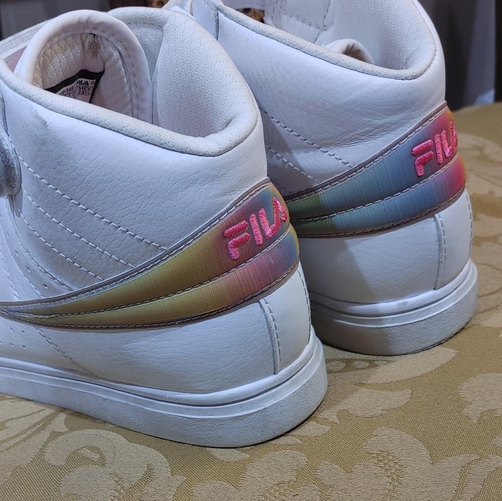 Kids Fila hightops white with rainbow stripe - Picture 4 of 5